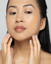 Load image into Gallery viewer, Vivier C E Peptides Serum
